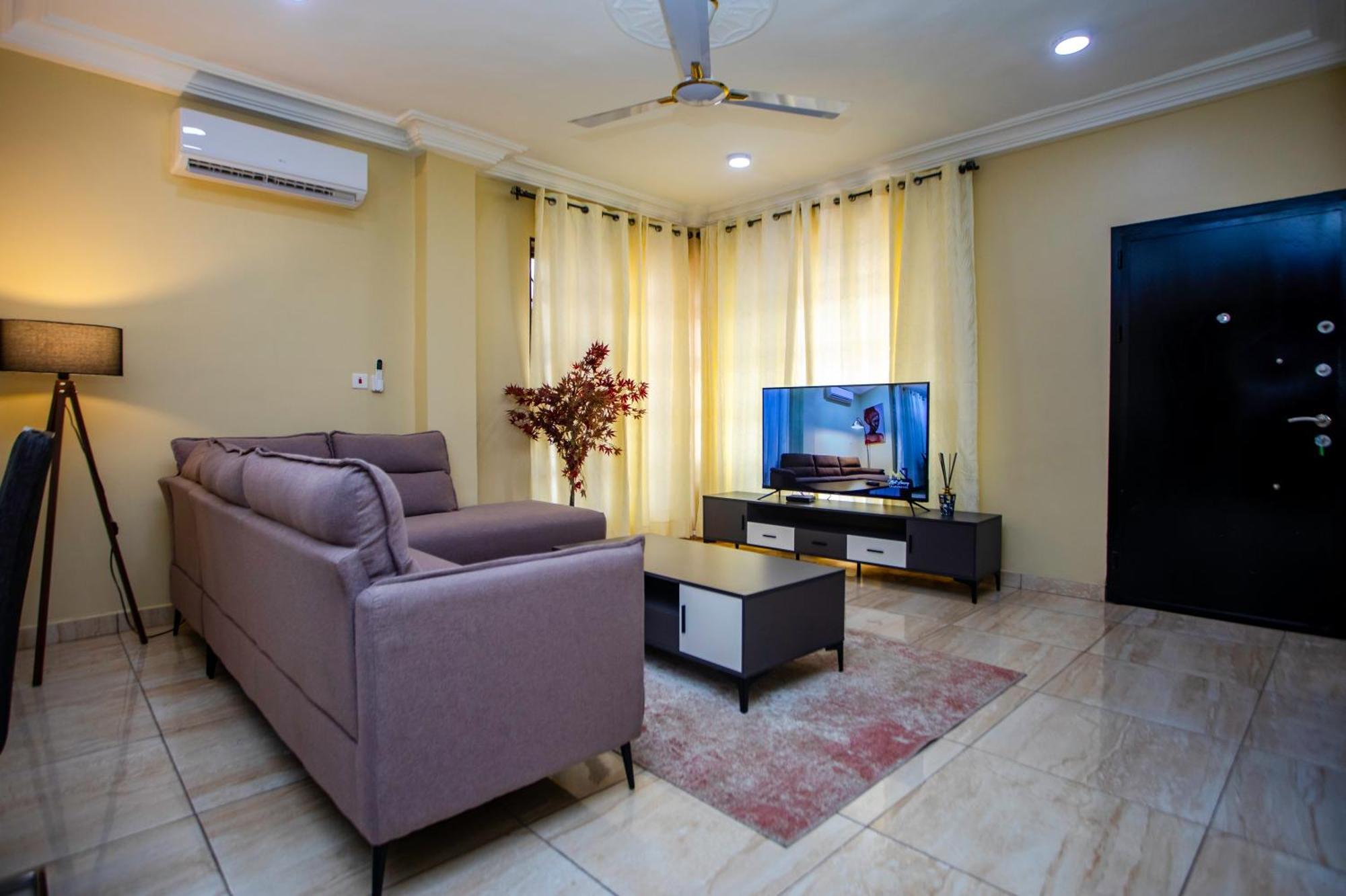 Maat Luxury Homes Accra Exterior photo