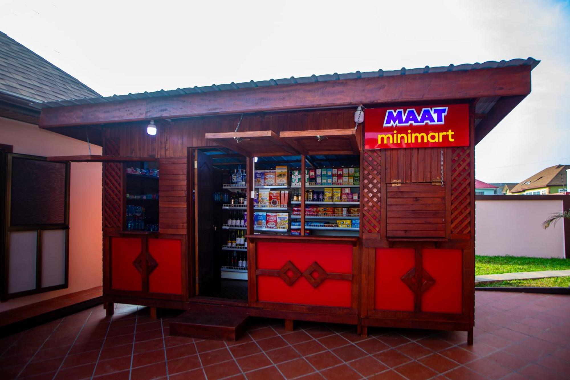 Maat Luxury Homes Accra Exterior photo