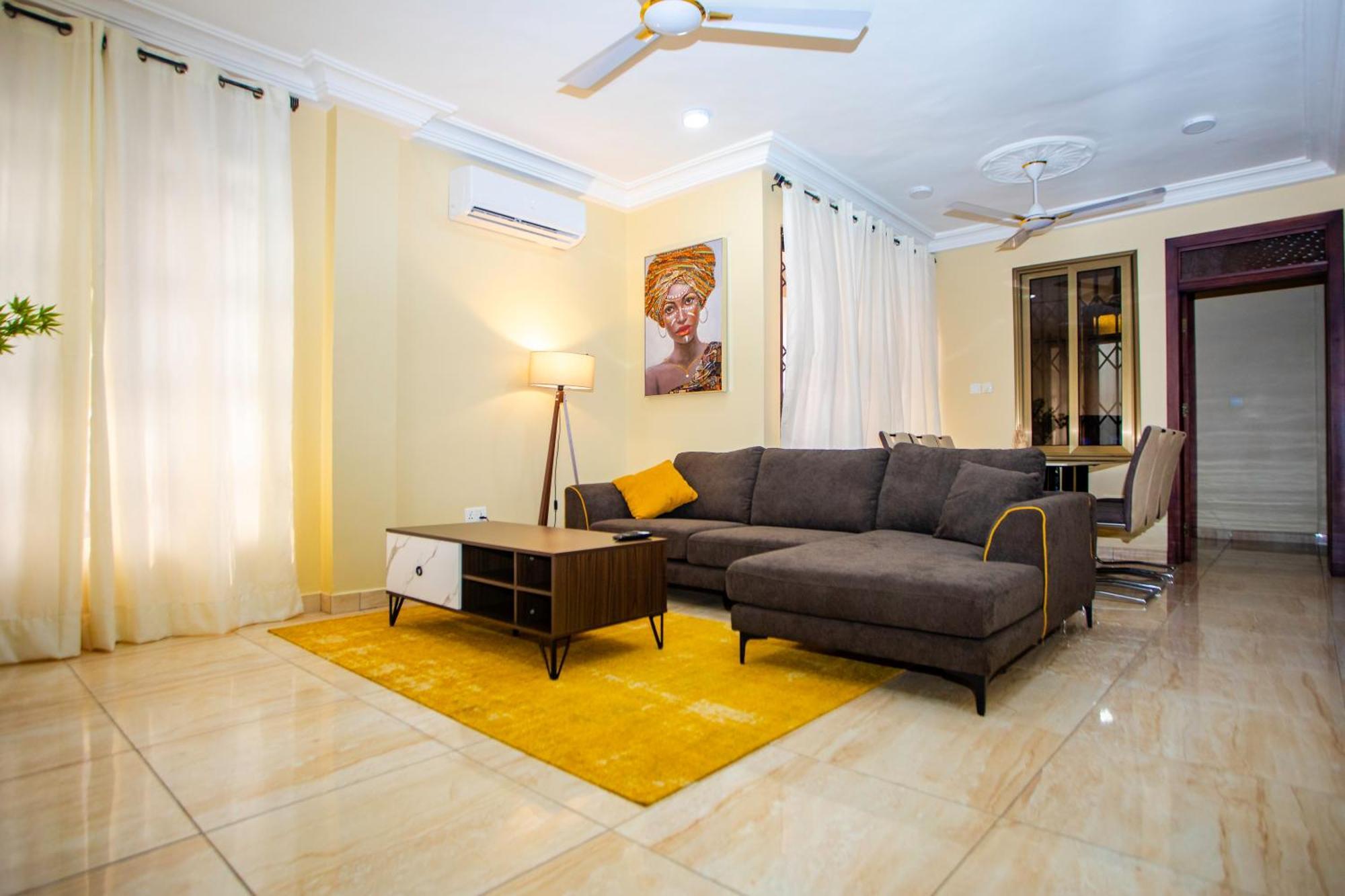 Maat Luxury Homes Accra Exterior photo